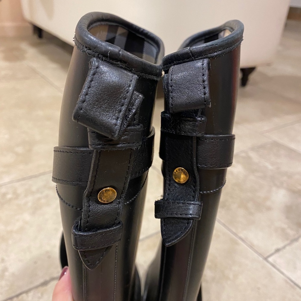 Burberry Rain boots - Picture 2 of 3